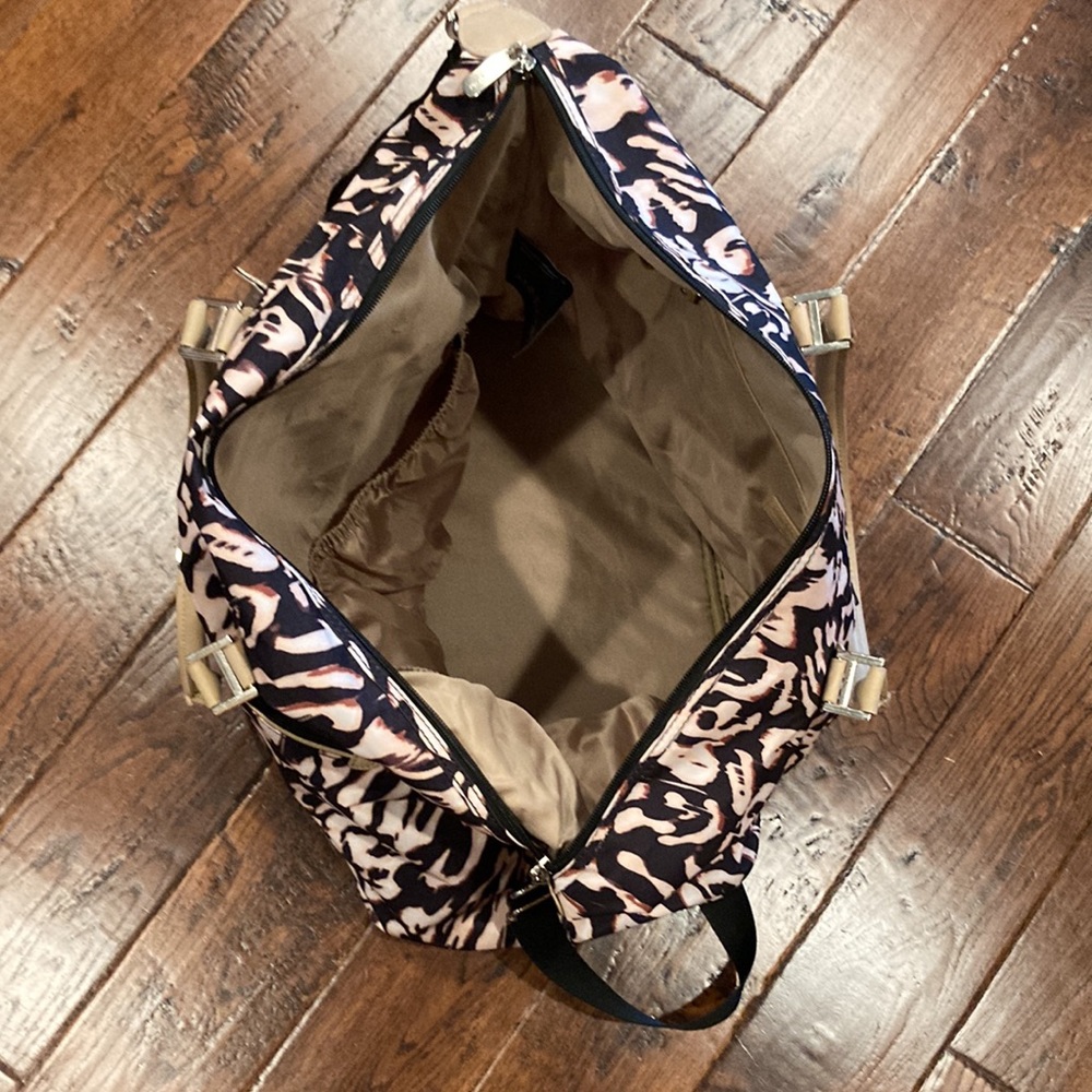 Anne Klein Luggage Large Travel Bag USED - Picture 4 of 5